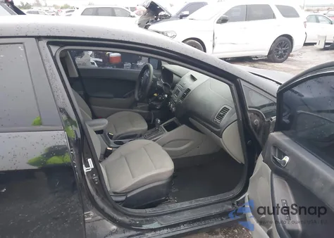 2015 Kia Forte Lx из США, поврежденный, VIN KNAFX4A66F5335479